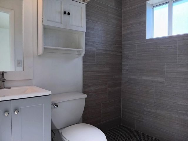 150 Riviera Circle, Weston, FL 33326