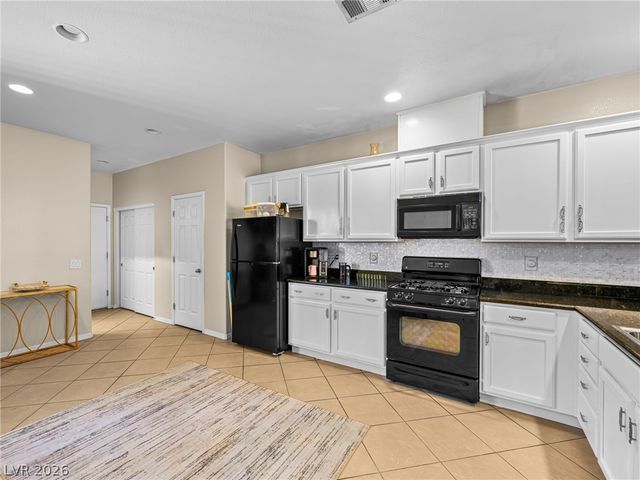 7540 Key Royale Court, Las Vegas, NV 89131
