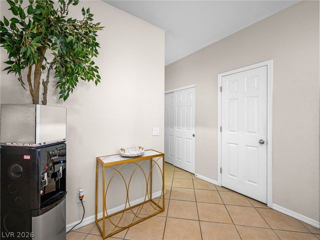 7540 Key Royale Court, Las Vegas, NV 89131