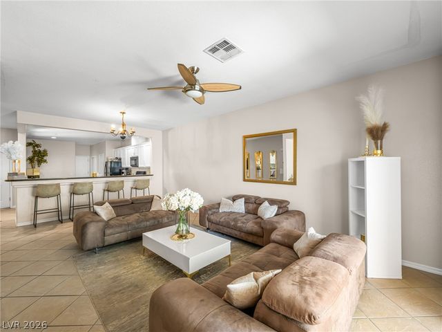 7540 Key Royale Court, Las Vegas, NV 89131