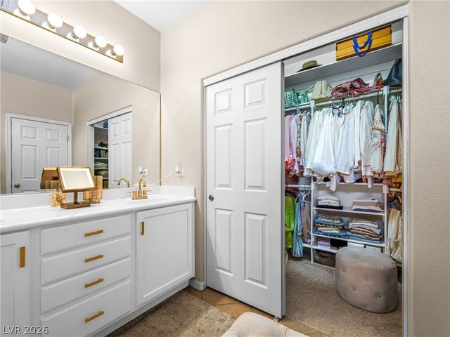 7540 Key Royale Court, Las Vegas, NV 89131
