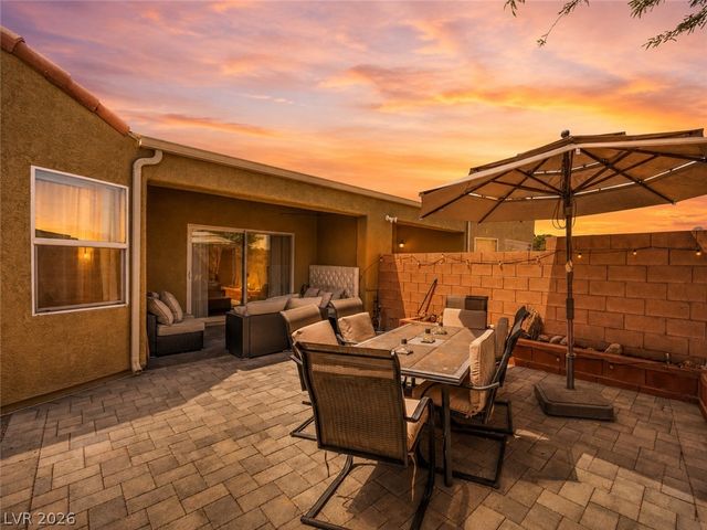 7540 Key Royale Court, Las Vegas, NV 89131