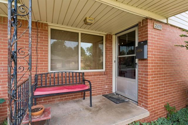 2109 Henderson Drive, Edmond, OK 73013