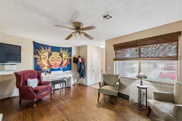 2109 Henderson Drive, Edmond, OK 73013