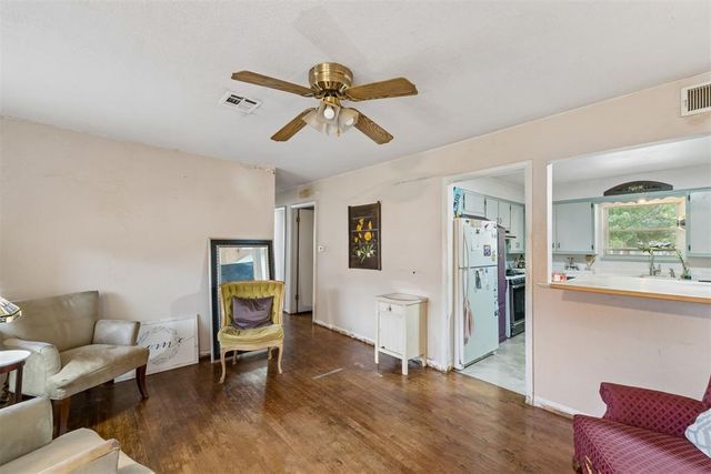 2109 Henderson Drive, Edmond, OK 73013