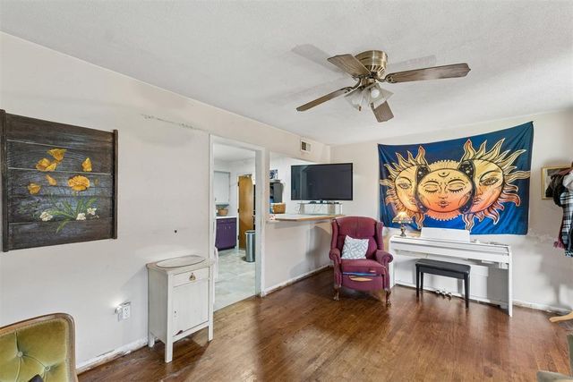 2109 Henderson Drive, Edmond, OK 73013
