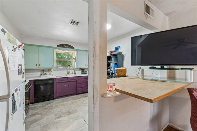 2109 Henderson Drive, Edmond, OK 73013