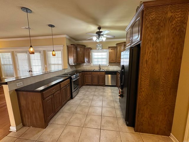 38 Pennsylvania Court, Little Rock, AR 72223