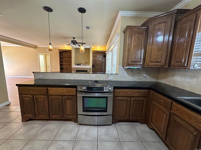 38 Pennsylvania Court, Little Rock, AR 72223