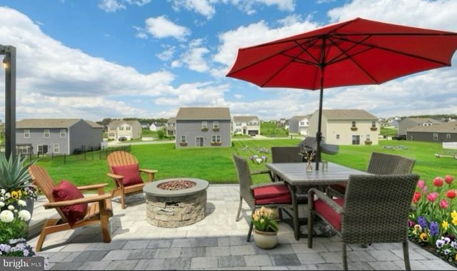33 ENEFACE CRST, Hanover, PA 17331