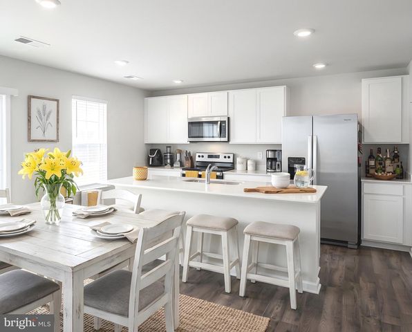 33 ENEFACE CRST, Hanover, PA 17331
