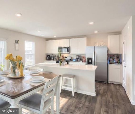 33 ENEFACE CRST, Hanover, PA 17331