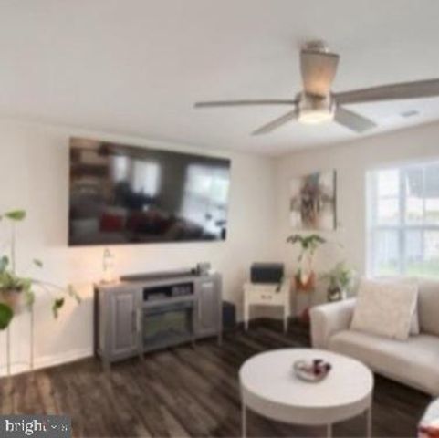 33 ENEFACE CRST, Hanover, PA 17331