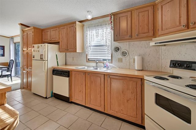 27130 FISHERMANS ROAD, Paisley, FL 32767