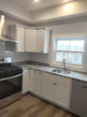 269 Brightman 2, Fall River, MA 02720