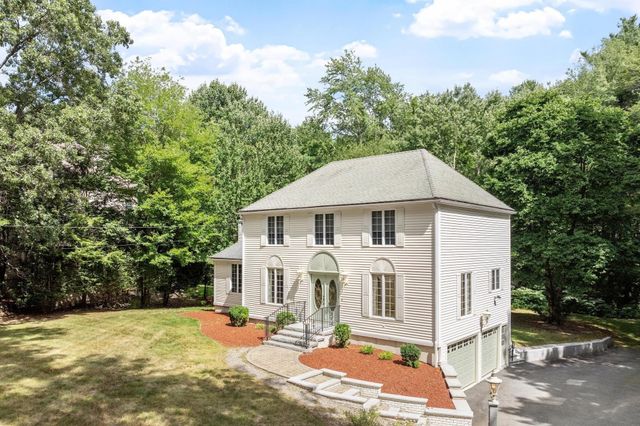 10 Zeus Drive, Chelmsford, MA 01824