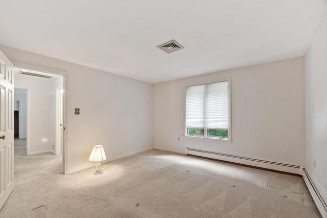 10 Zeus Drive, Chelmsford, MA 01824