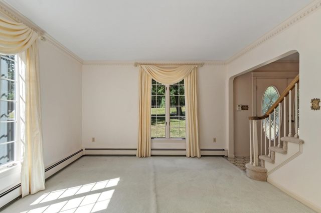 10 Zeus Drive, Chelmsford, MA 01824