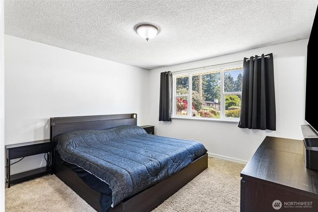 35803 13th Avenue SW, Federal Way, WA 98023