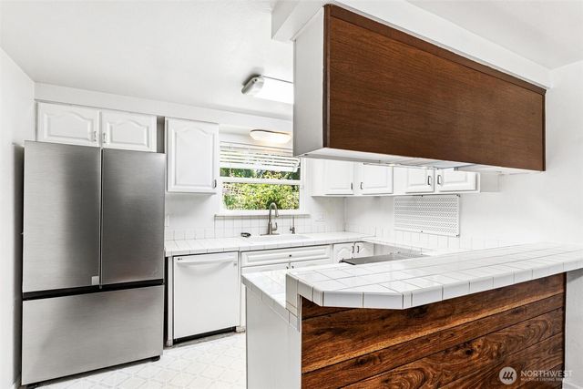35803 13th Avenue SW, Federal Way, WA 98023
