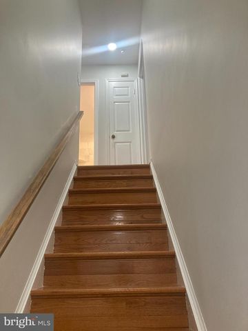 1411 FALLSWOOD DR, Rockville, MD 20854