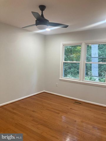 1411 FALLSWOOD DR, Rockville, MD 20854