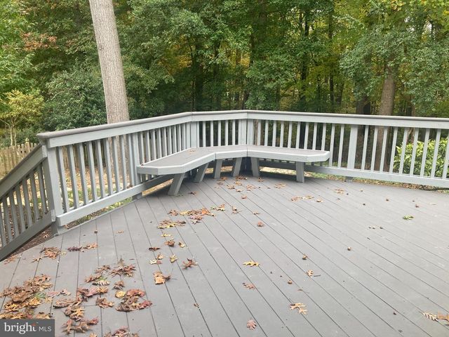 1411 FALLSWOOD DR, Rockville, MD 20854
