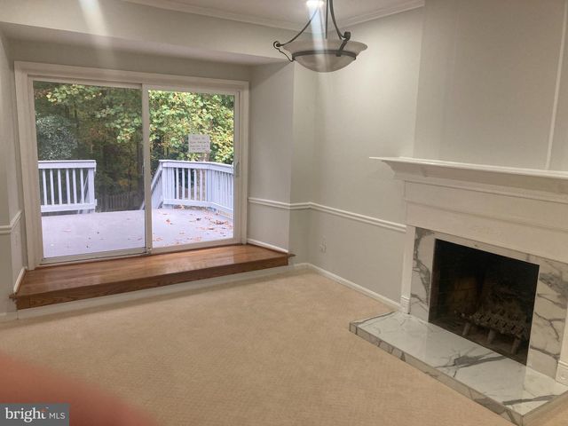 1411 FALLSWOOD DR, Rockville, MD 20854