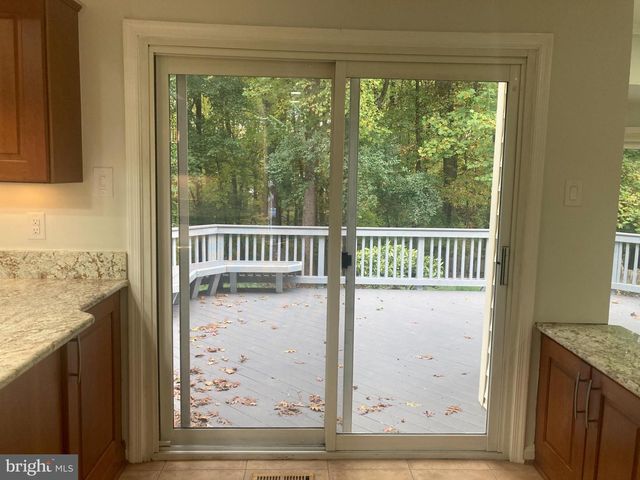 1411 FALLSWOOD DR, Rockville, MD 20854