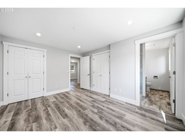 712 Ne 195TH Ave, Portland, OR 97230