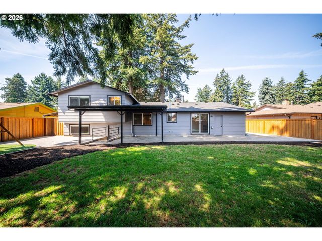 712 Ne 195TH Ave, Portland, OR 97230