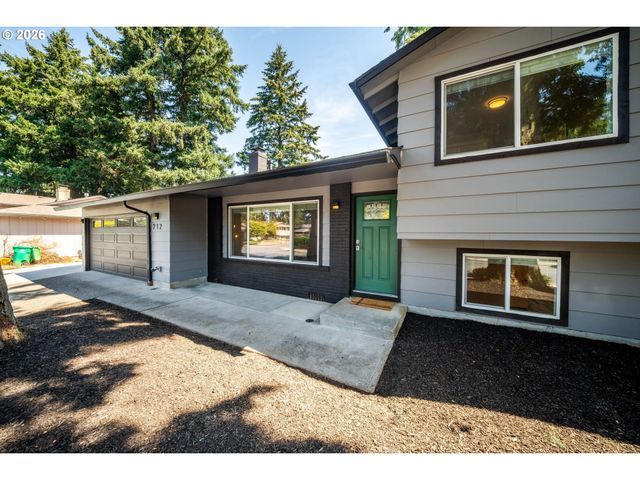 712 Ne 195TH Ave, Portland, OR 97230
