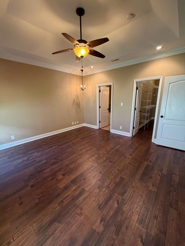 266 Turnberry Cir, Clarksville, TN 37043