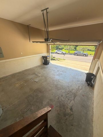 266 Turnberry Cir, Clarksville, TN 37043