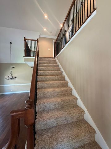 266 Turnberry Cir, Clarksville, TN 37043