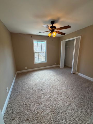 266 Turnberry Cir, Clarksville, TN 37043