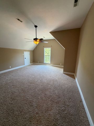 266 Turnberry Cir, Clarksville, TN 37043