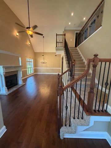 266 Turnberry Cir, Clarksville, TN 37043