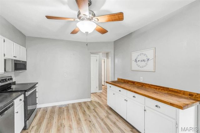 1123 Pike Street, St Charles, MO 63301