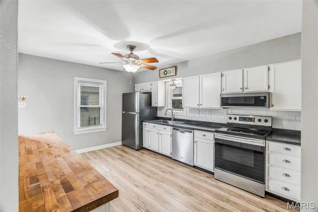 1123 Pike Street, St Charles, MO 63301