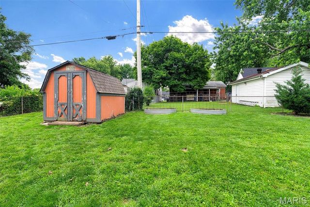1123 Pike Street, St Charles, MO 63301
