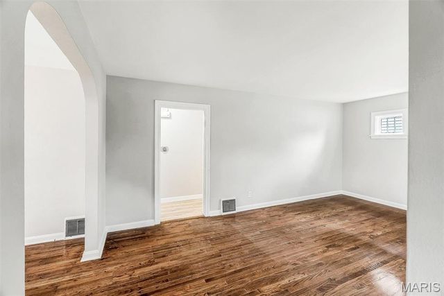 1123 Pike Street, St Charles, MO 63301