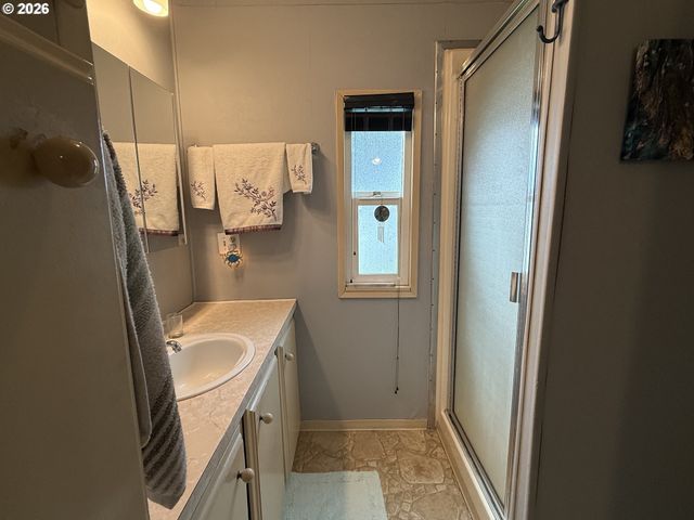 955 Ne MILL St A7, Waldport, OR 97394