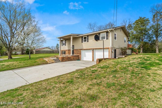 2703 Birdwell Drive, Maryville, TN 37804