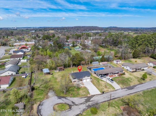 2703 Birdwell Drive, Maryville, TN 37804