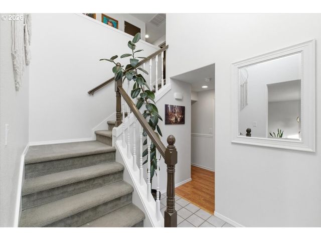 229 HAZELBROOK Dr, Keizer, OR 97303