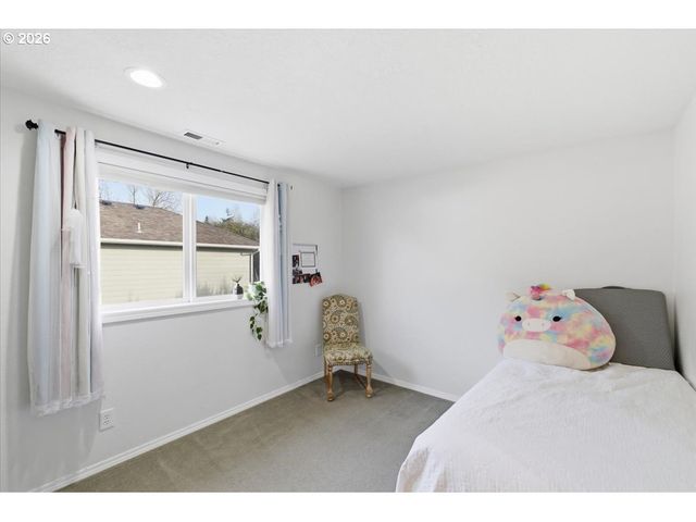 229 HAZELBROOK Dr, Keizer, OR 97303