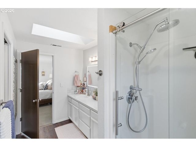 229 HAZELBROOK Dr, Keizer, OR 97303