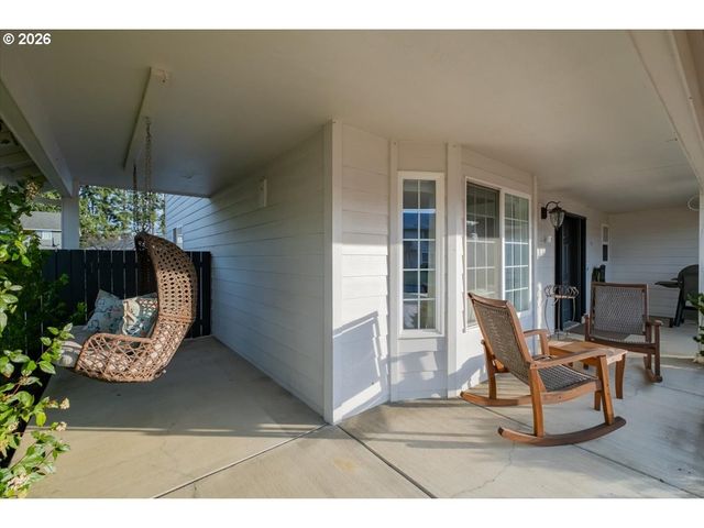 229 HAZELBROOK Dr, Keizer, OR 97303