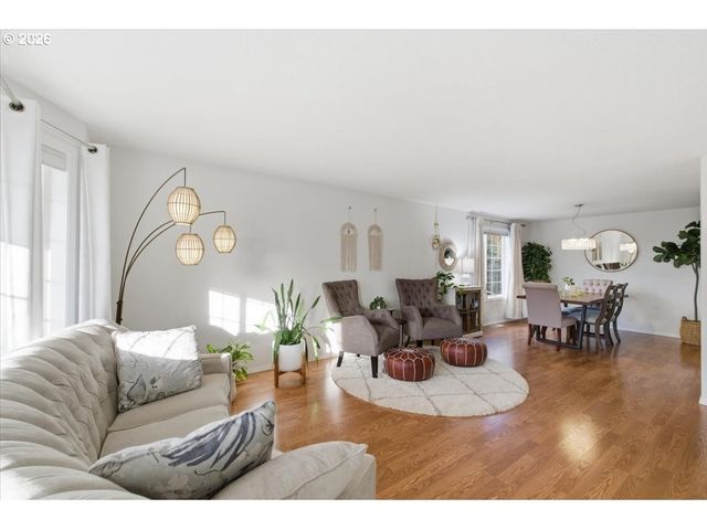 229 HAZELBROOK Dr, Keizer, OR 97303